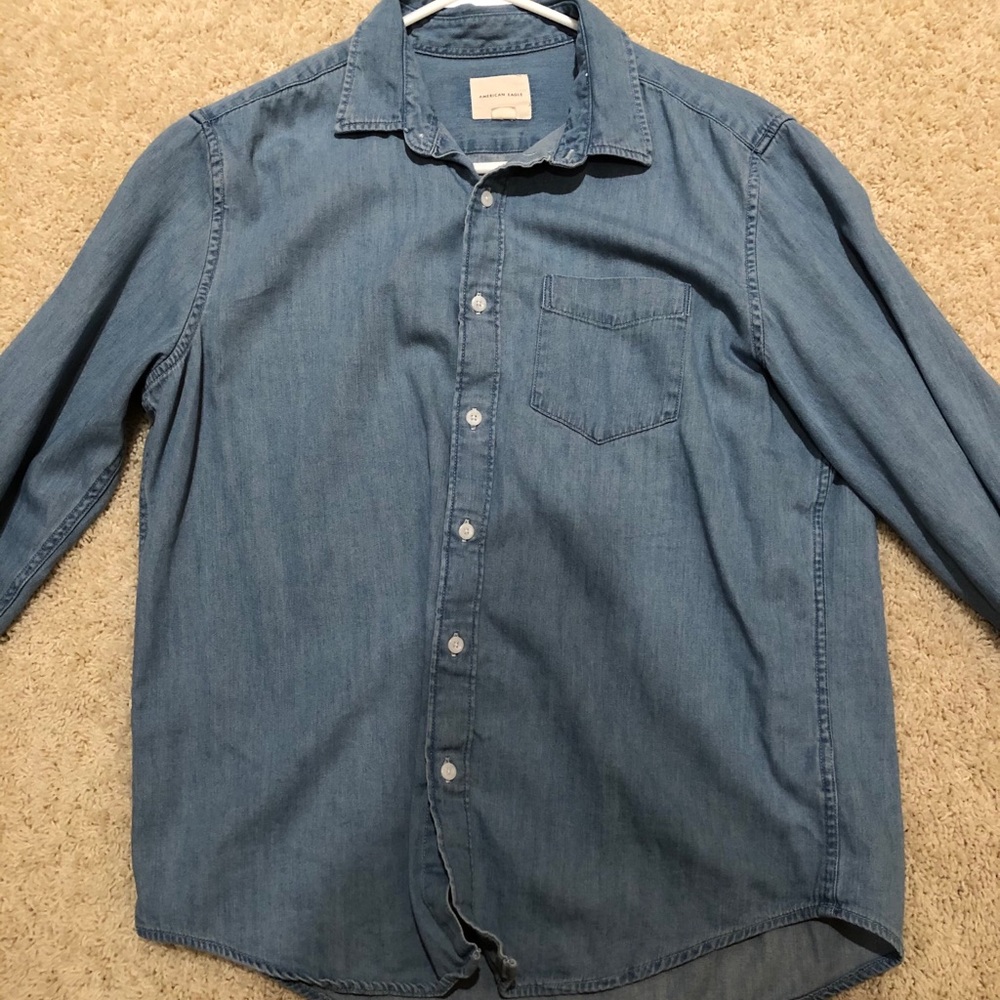 Men’s American Eagle Button Down